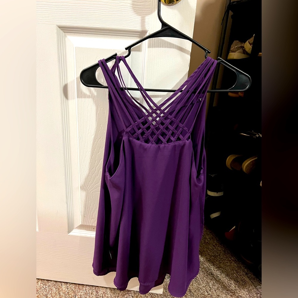 Woman’s purple dress shirt. Front side. Size Small
